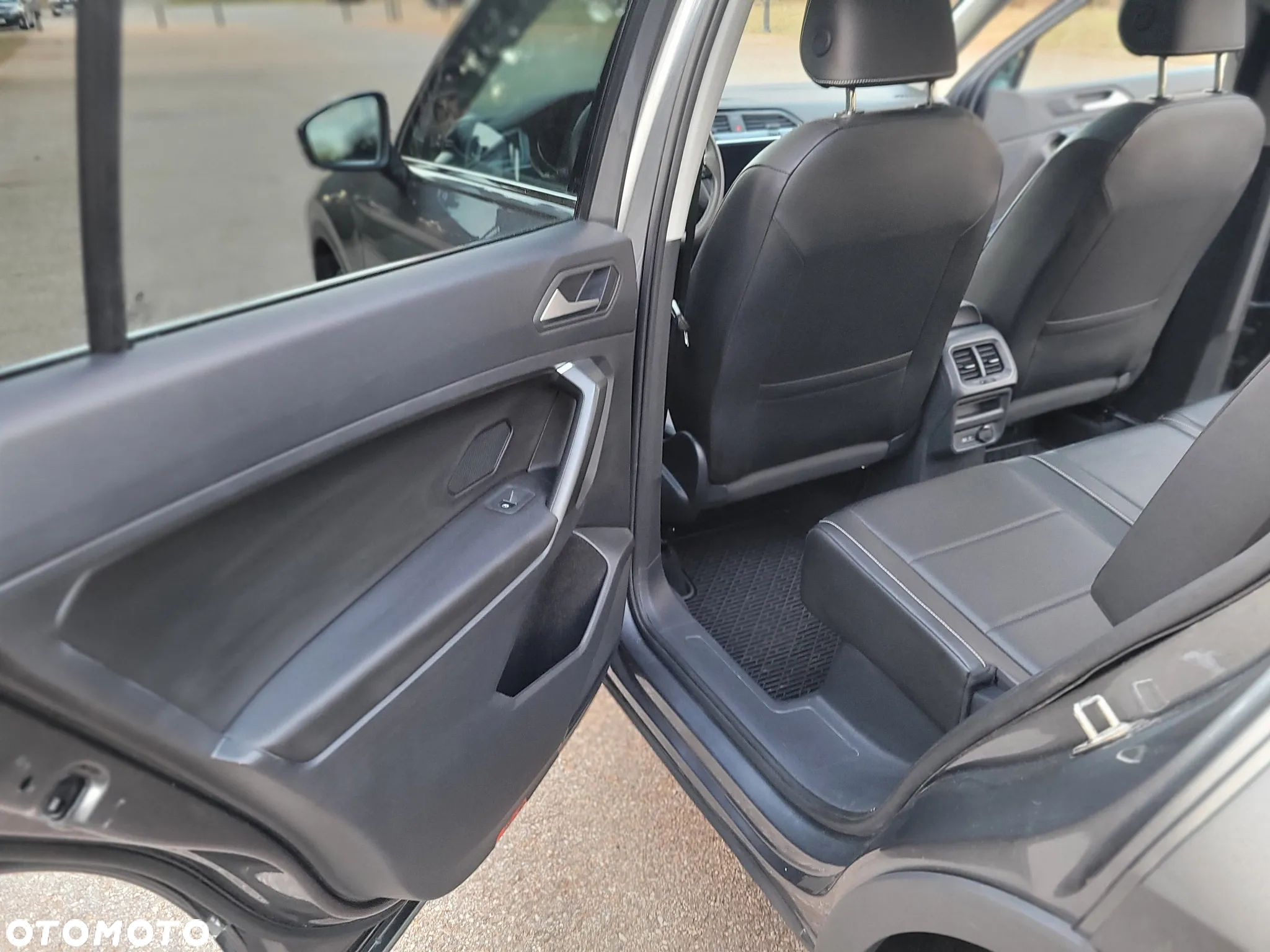 Volkswagen Tiguan 2.0 TSI 4Mot Elegance DSG - 14