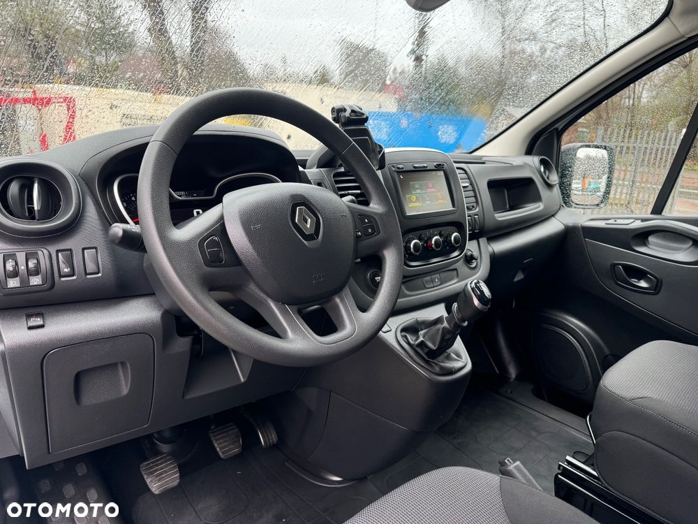 Renault Trafic - 19