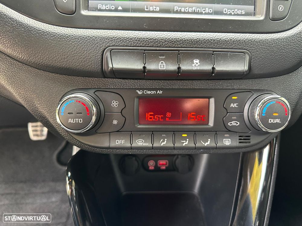 Kia Ceed SW 1.6 CRDi GT Line - 29