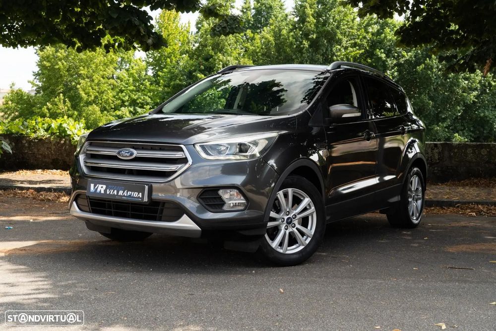 Ford Kuga 1.5 TDCi EcoBlue Titanium - 2