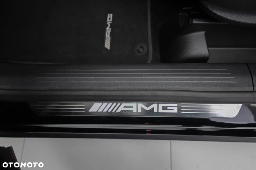 Mercedes-Benz GLB - 36