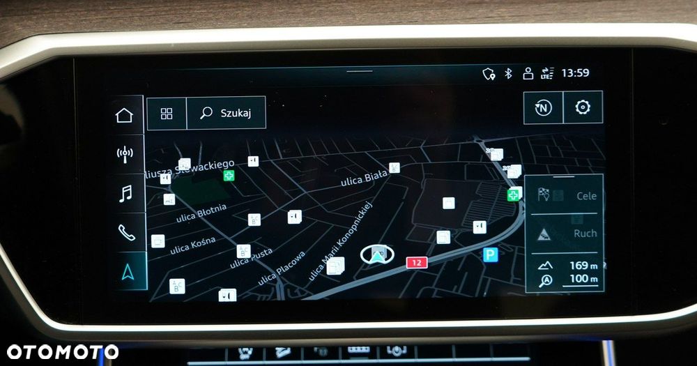 Audi A6 Allroad - 32