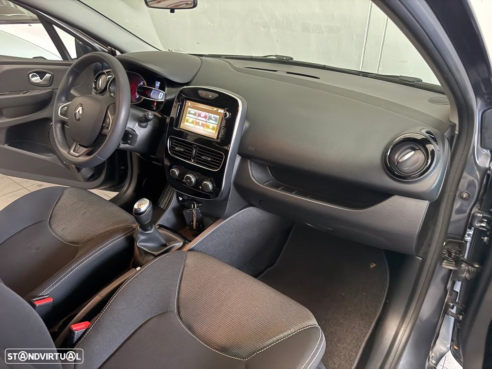 Renault Clio TCe 90 Luxe - 17