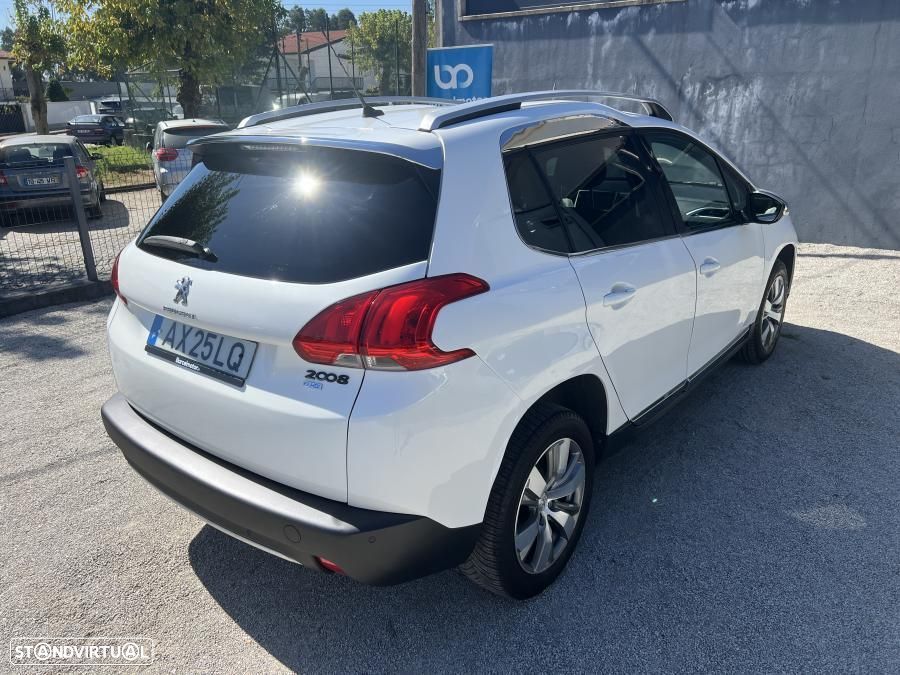 Peugeot 2008 1.6 e-HDi Allure - 6
