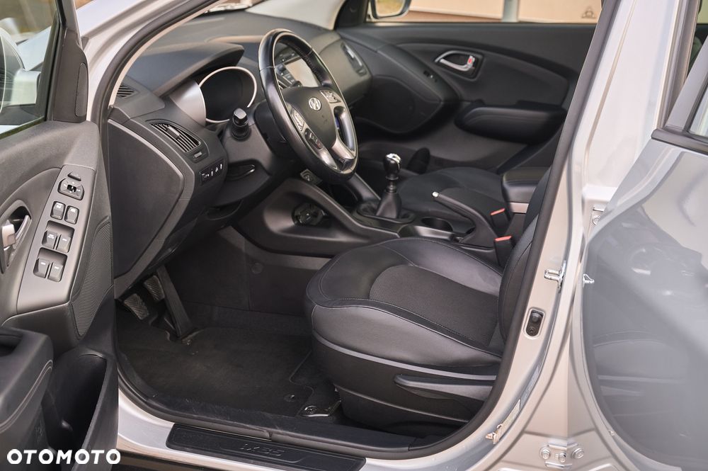 Hyundai ix35 1.7 CRDi 2WD blue Style - 28