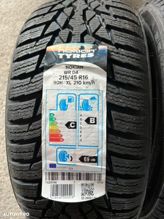vând 4 anvelope 215/45/16 Nokian de iarnă noi - 2