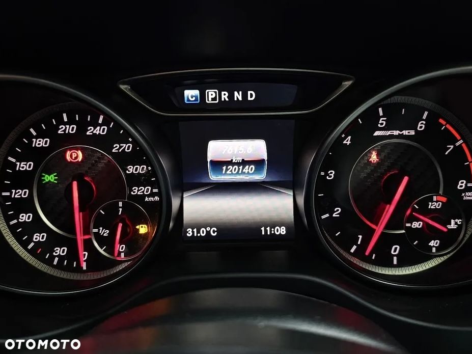 Mercedes-Benz CLA - 16