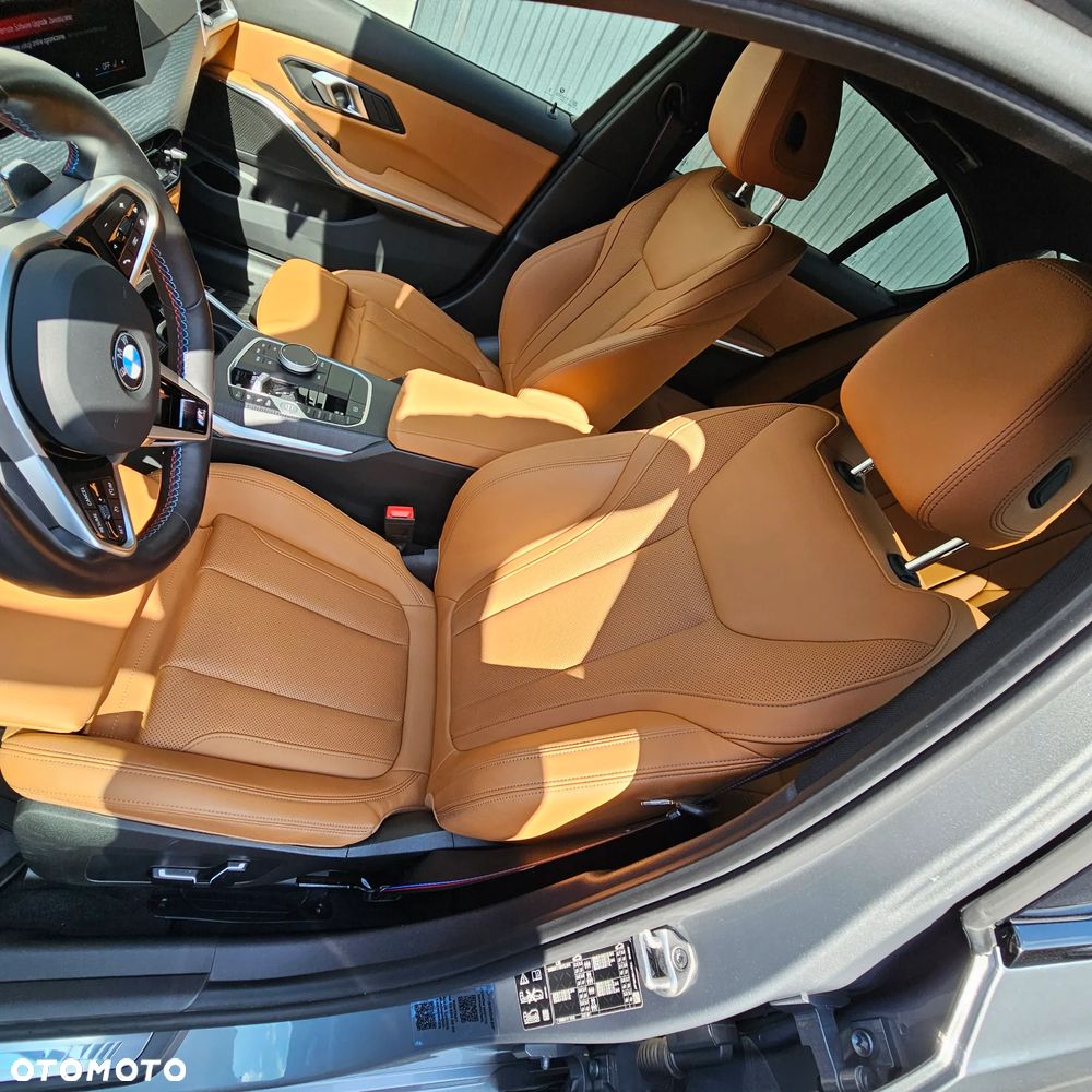 BMW Seria 3 M340i xDrive sport - 27
