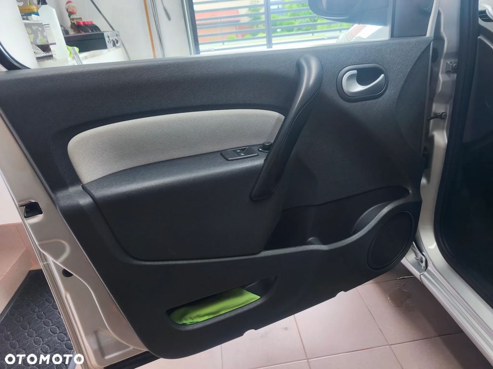 Renault Kangoo 1.5 dCi Limited - 24