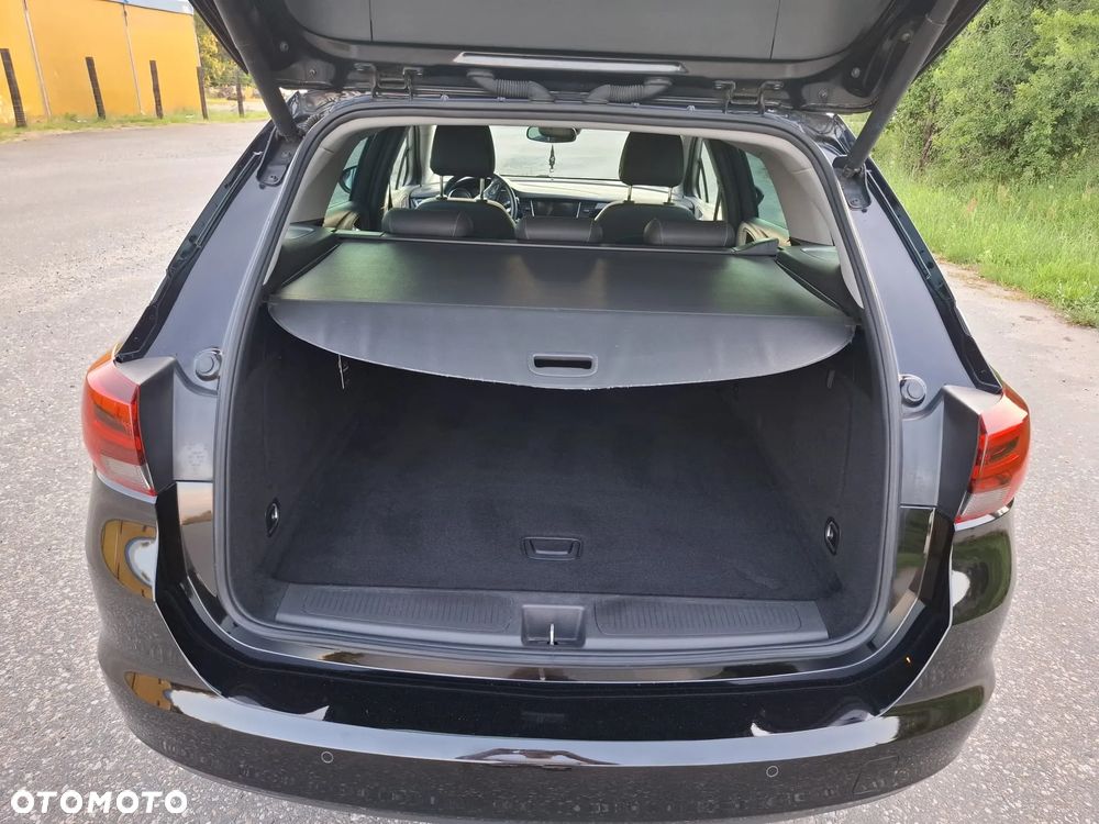 Opel Astra 1.4 T Elite S&S - 9