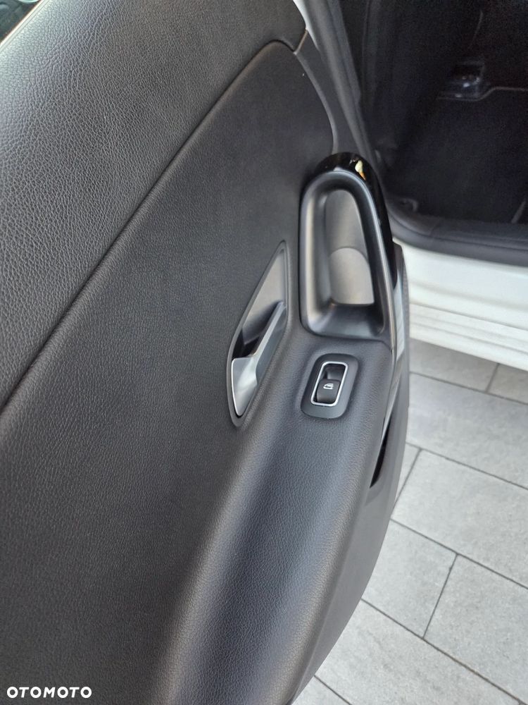 Mercedes-Benz CLA 180 d 7G-DCT - 30