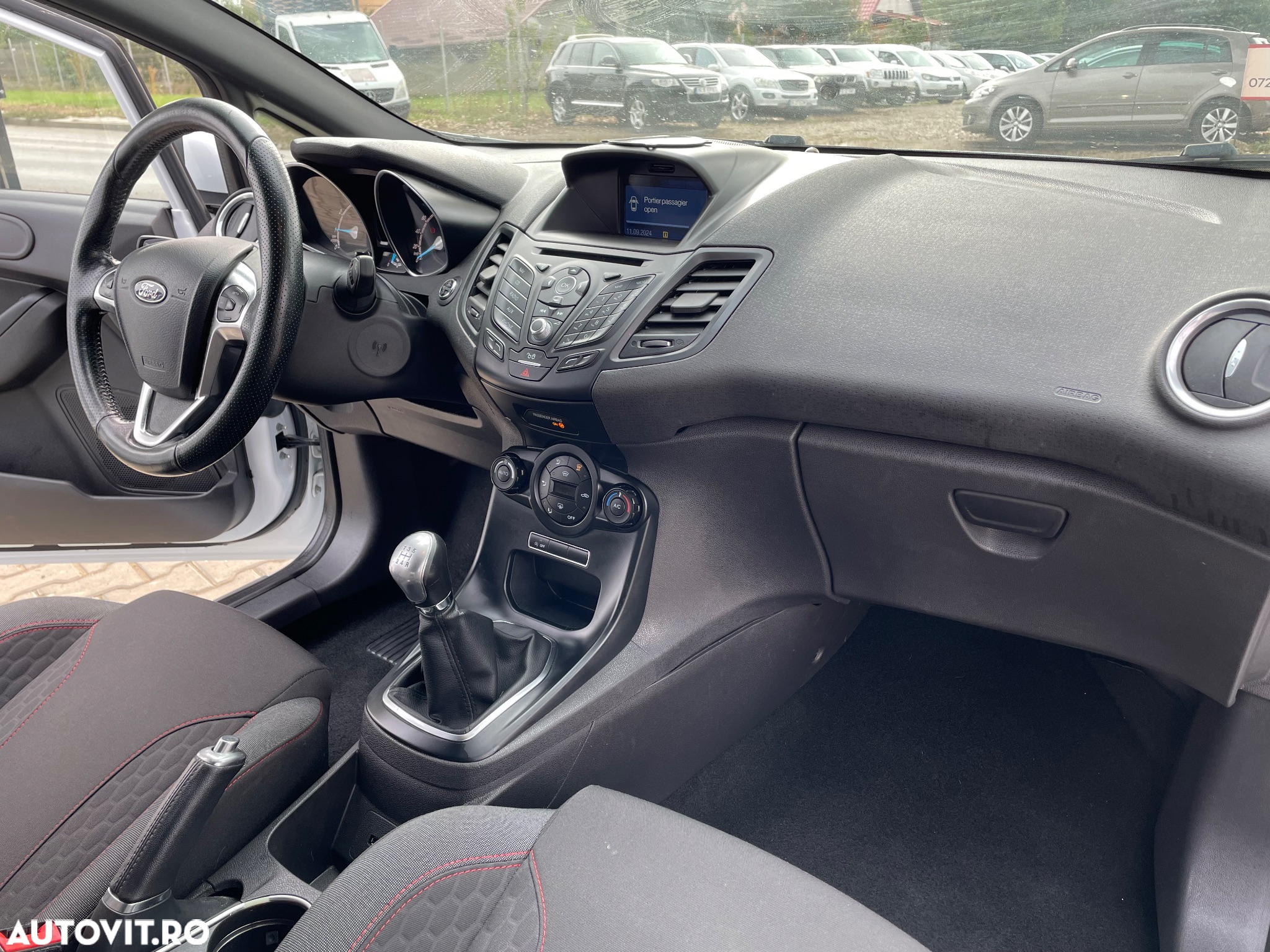 Ford Fiesta 1.0 EcoBoost Start-Stop ST-LINE - 6