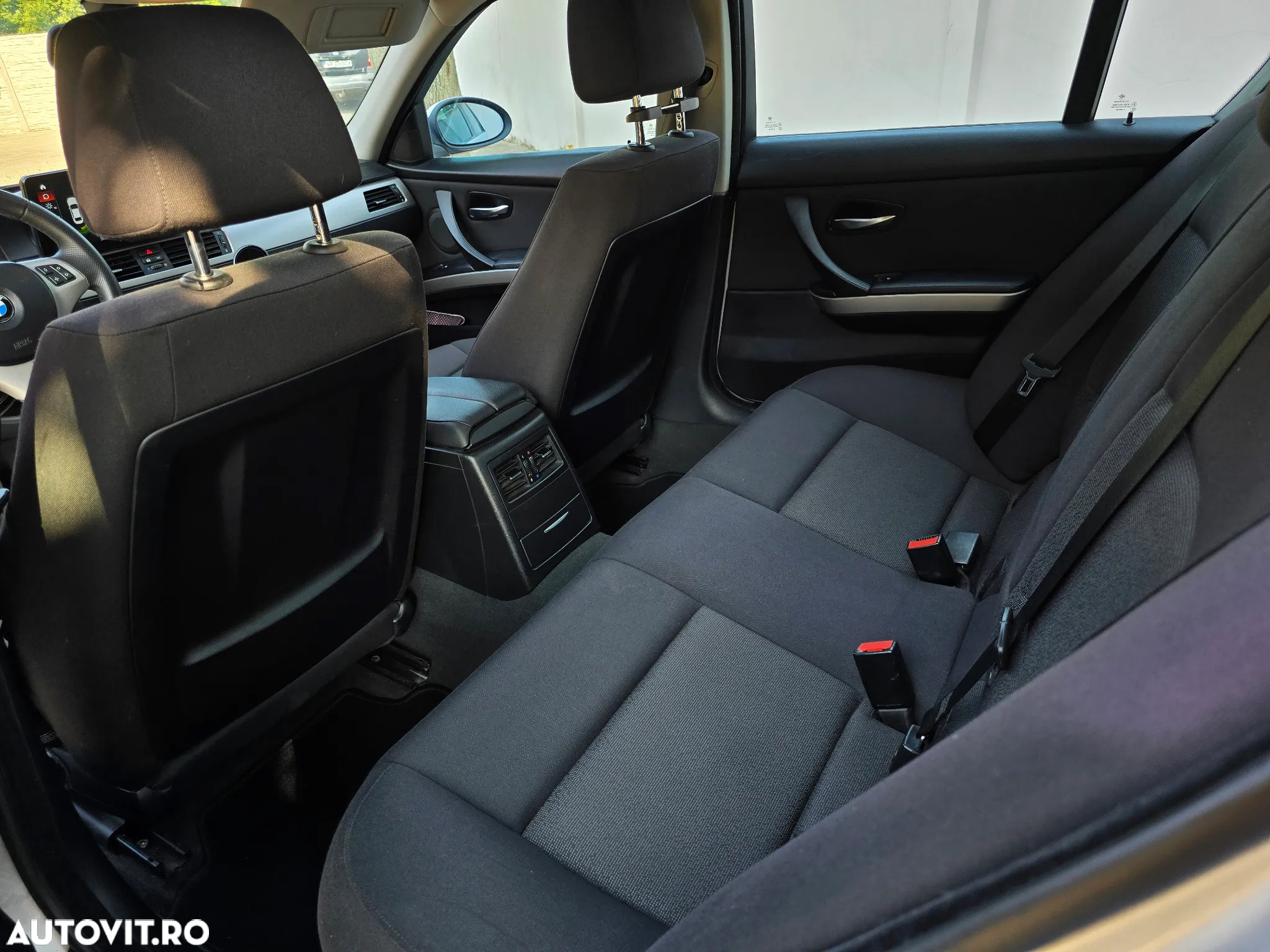 BMW Seria 3 320d - 16