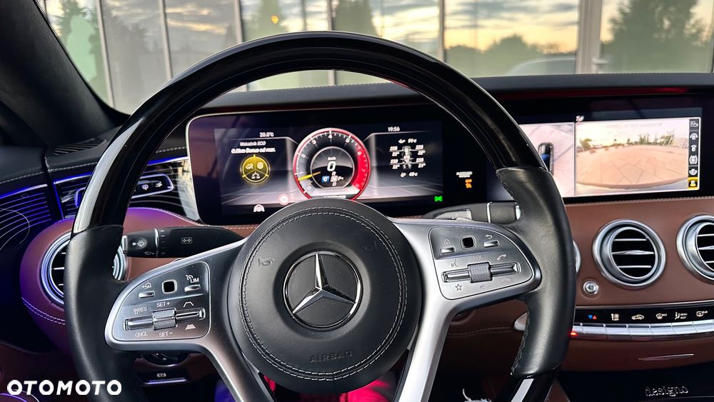 Mercedes-Benz Klasa S 560 Coupe 4-Matic 9G-TRONIC - 15