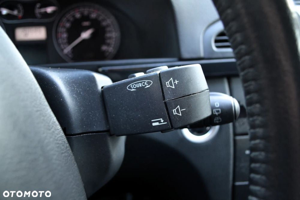 Renault Laguna 2.2 dCi FAP Privilege Plus - 21