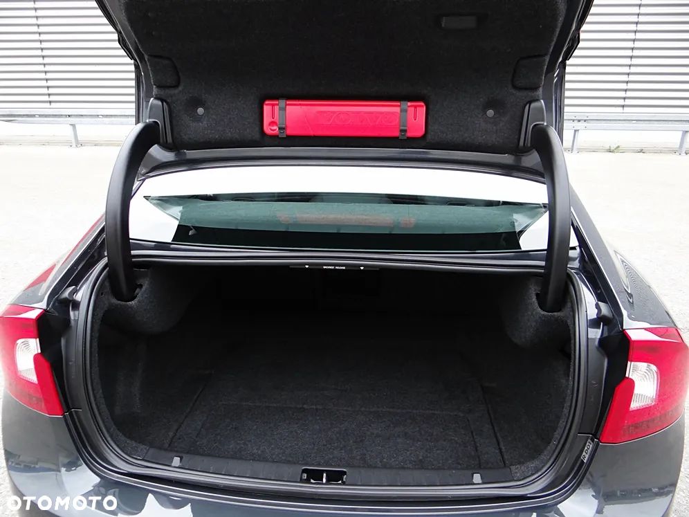 Volvo S60 D3 Summum - 40