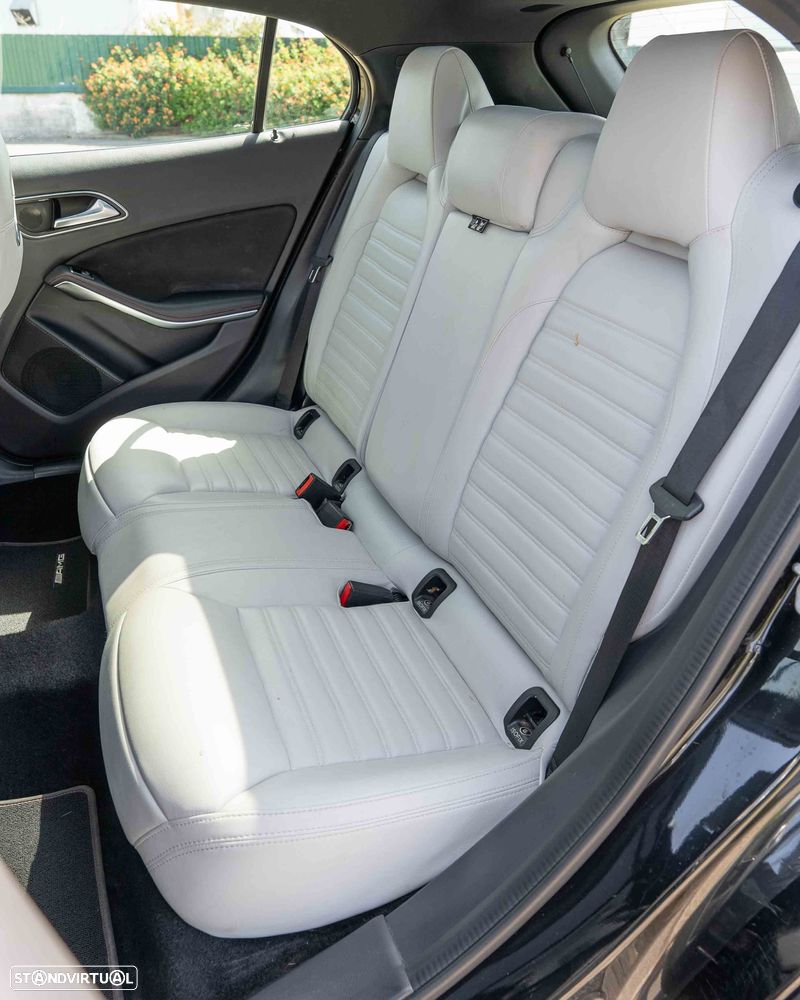 Mercedes-Benz GLA 220 d - 20