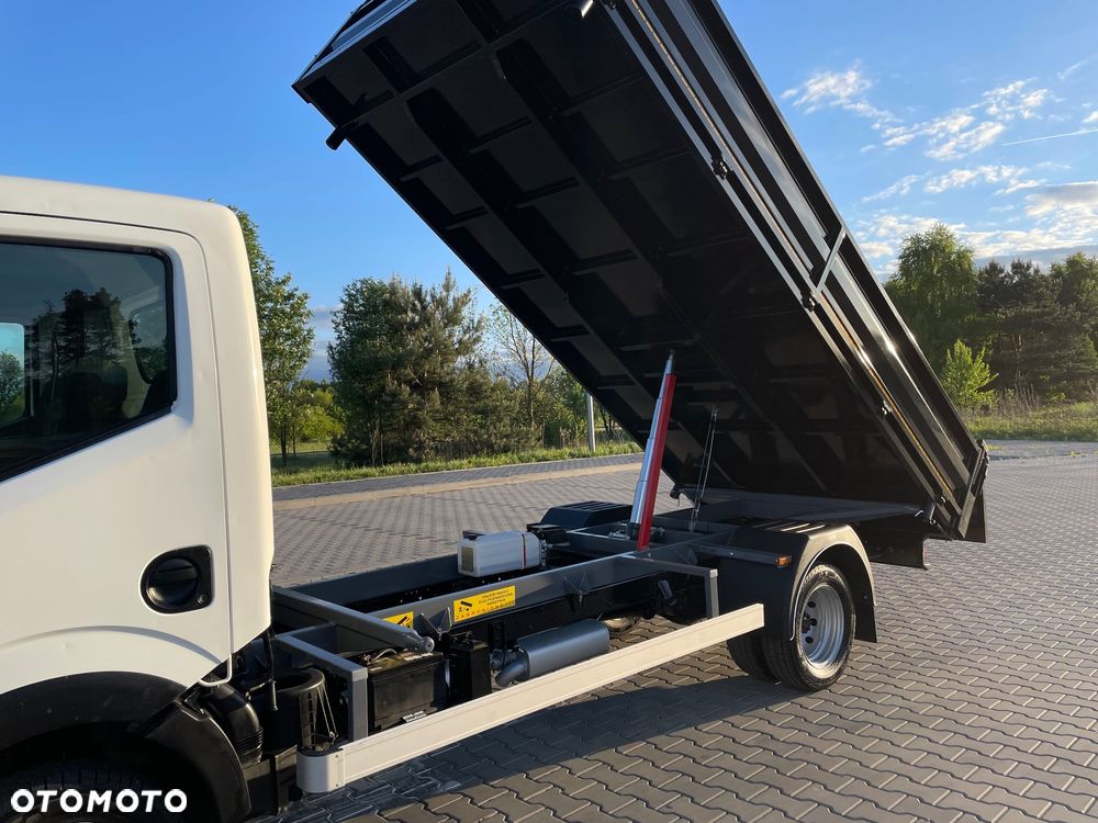 Nissan Cabstar - 24