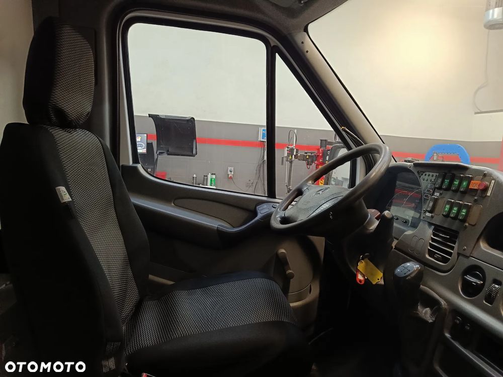 Mercedes-Benz 313 CDI - 7