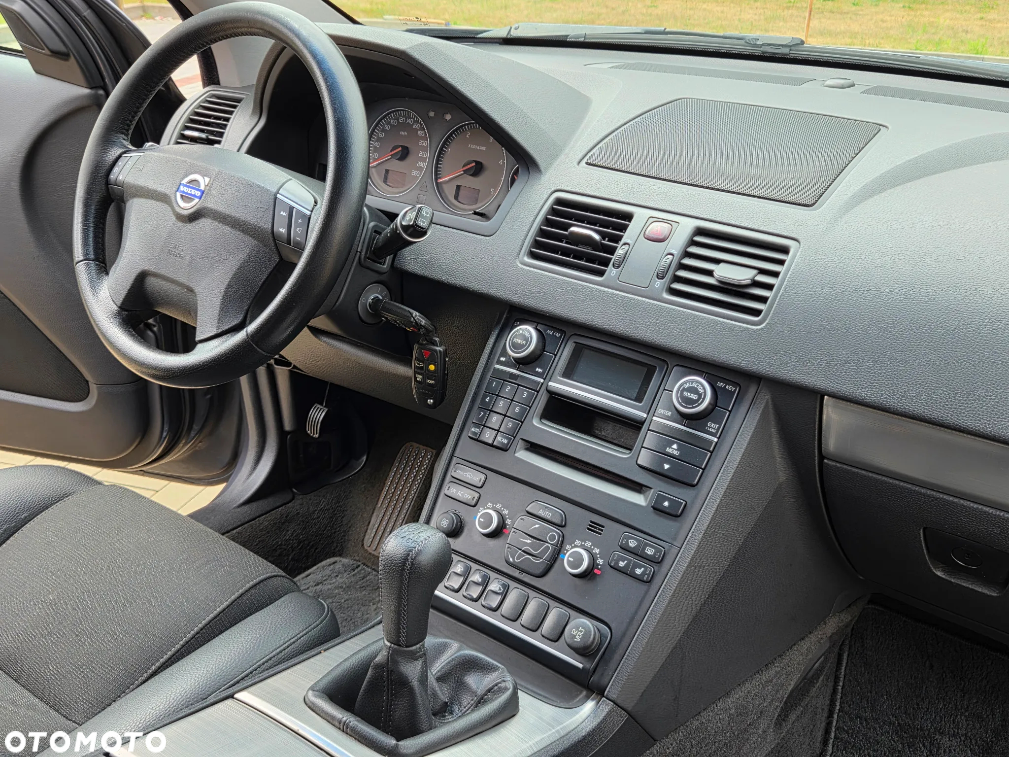 Volvo XC 90 D5 Momentum - 24