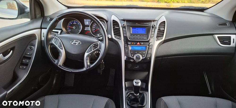 Hyundai i30 ver-1-6-crdi-passion - 10