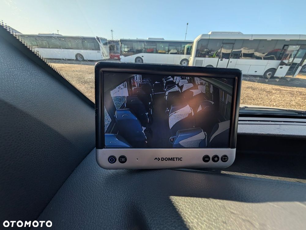 Mercedes-Benz Sprinter 519 - 18
