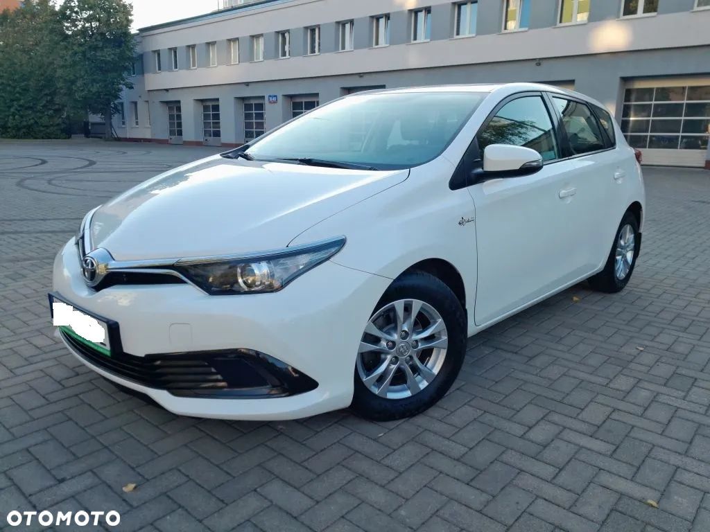 Toyota Auris 1.33 VVT-i Sprint - 1