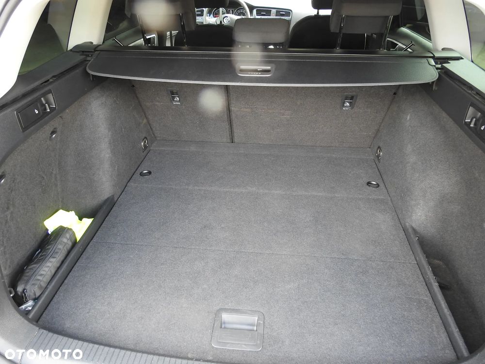 Volkswagen Golf - 17