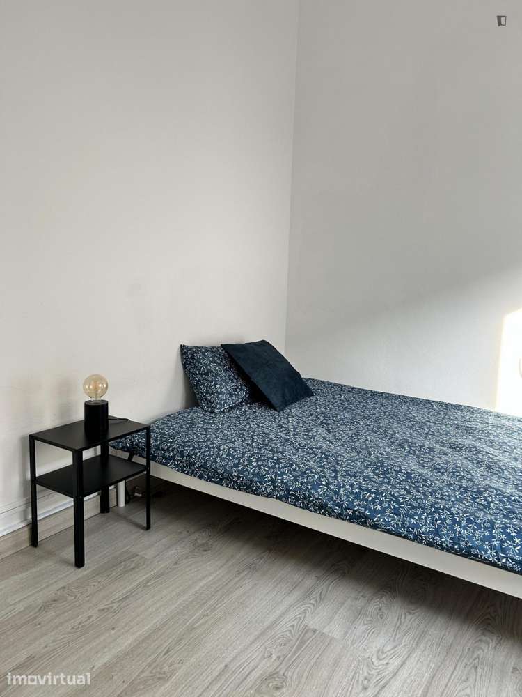 Quarto - localizado em Aveiro - Grande imagem: 2/9