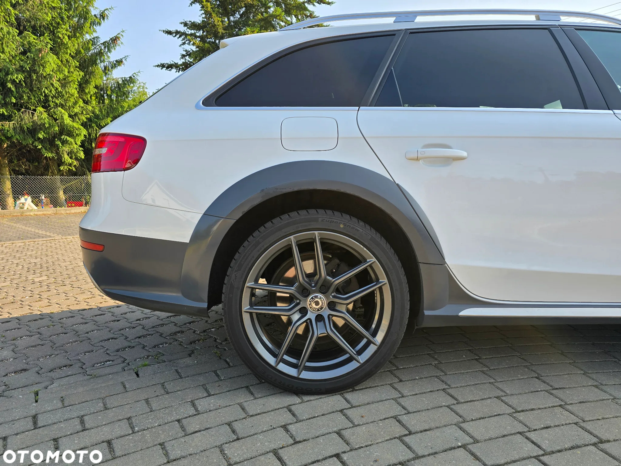 Audi A4 Allroad 2.0 TDI Quattro S tronic - 13