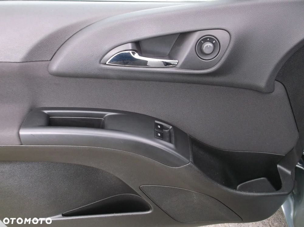 Opel Meriva 1.4 T Enjoy S&S - 14