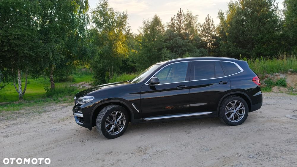 BMW X3 sDrive18d Luxury Line - 13