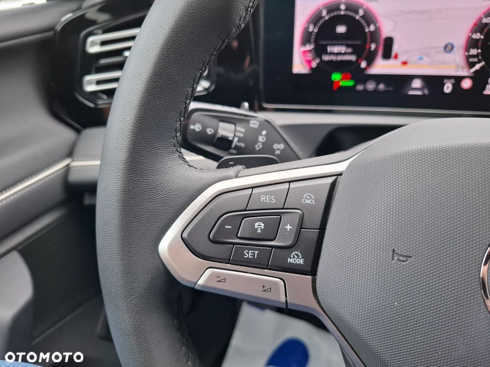 Volkswagen Tiguan 1.5 eTSI Elegance DSG - 17