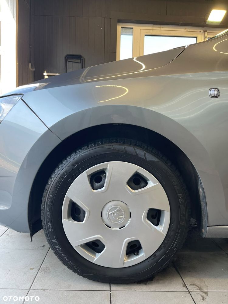 Skoda RAPID 1.2 TSI Cool Edition - 39