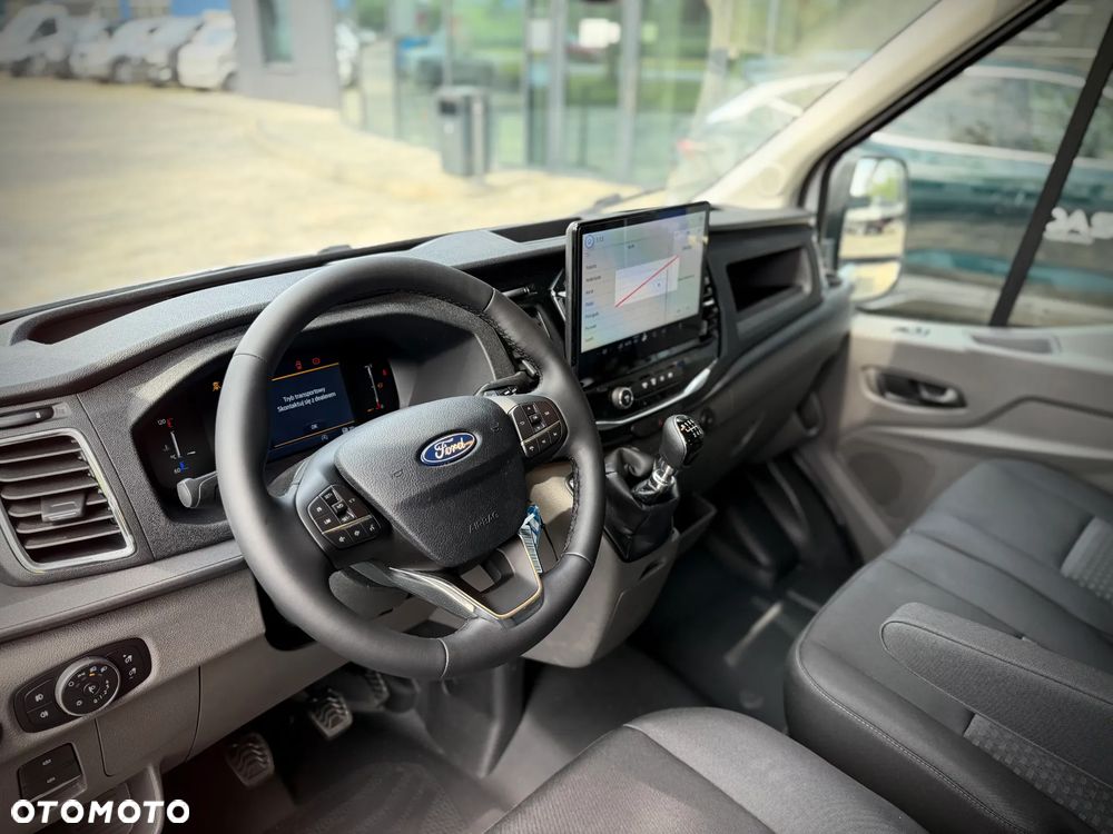 Ford Transit - 28