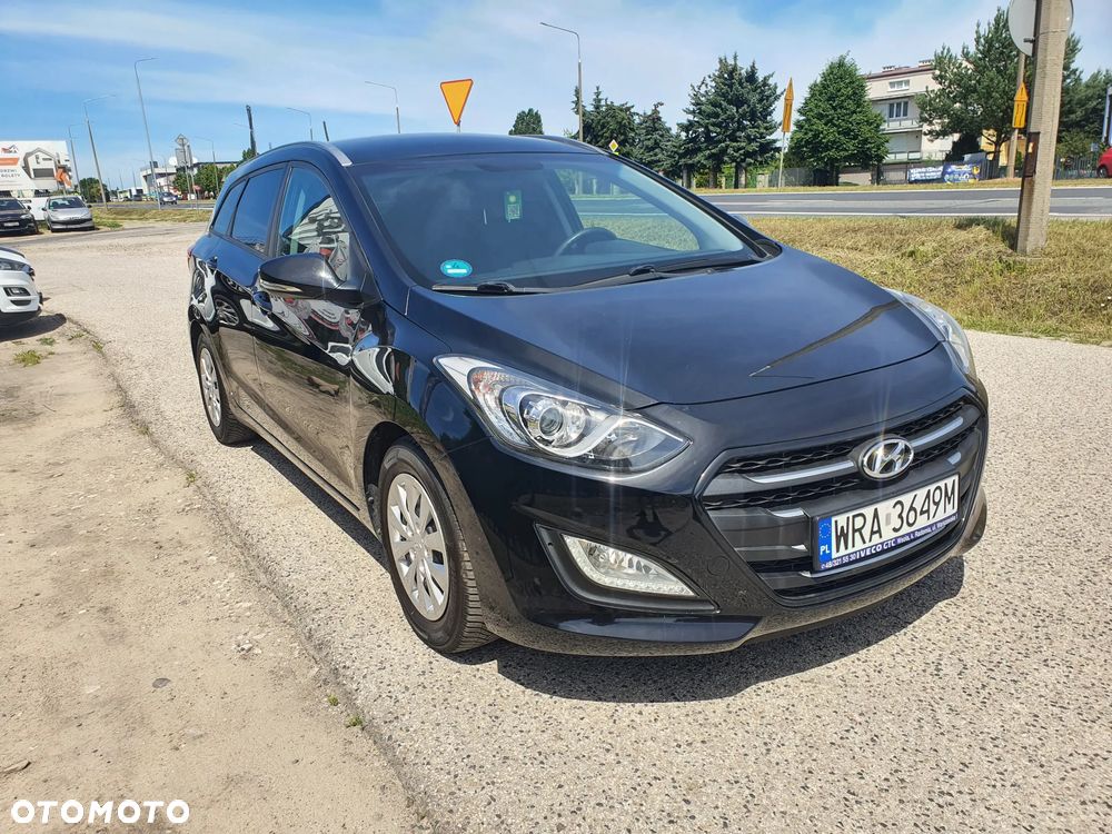 Hyundai i30 blue 1.6 CRDi Classic Navigation - 3