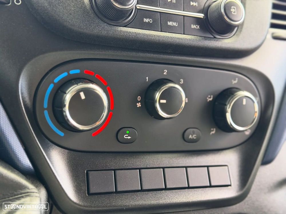 Iveco Daily 3.0 35C18H 3000 CD - 27