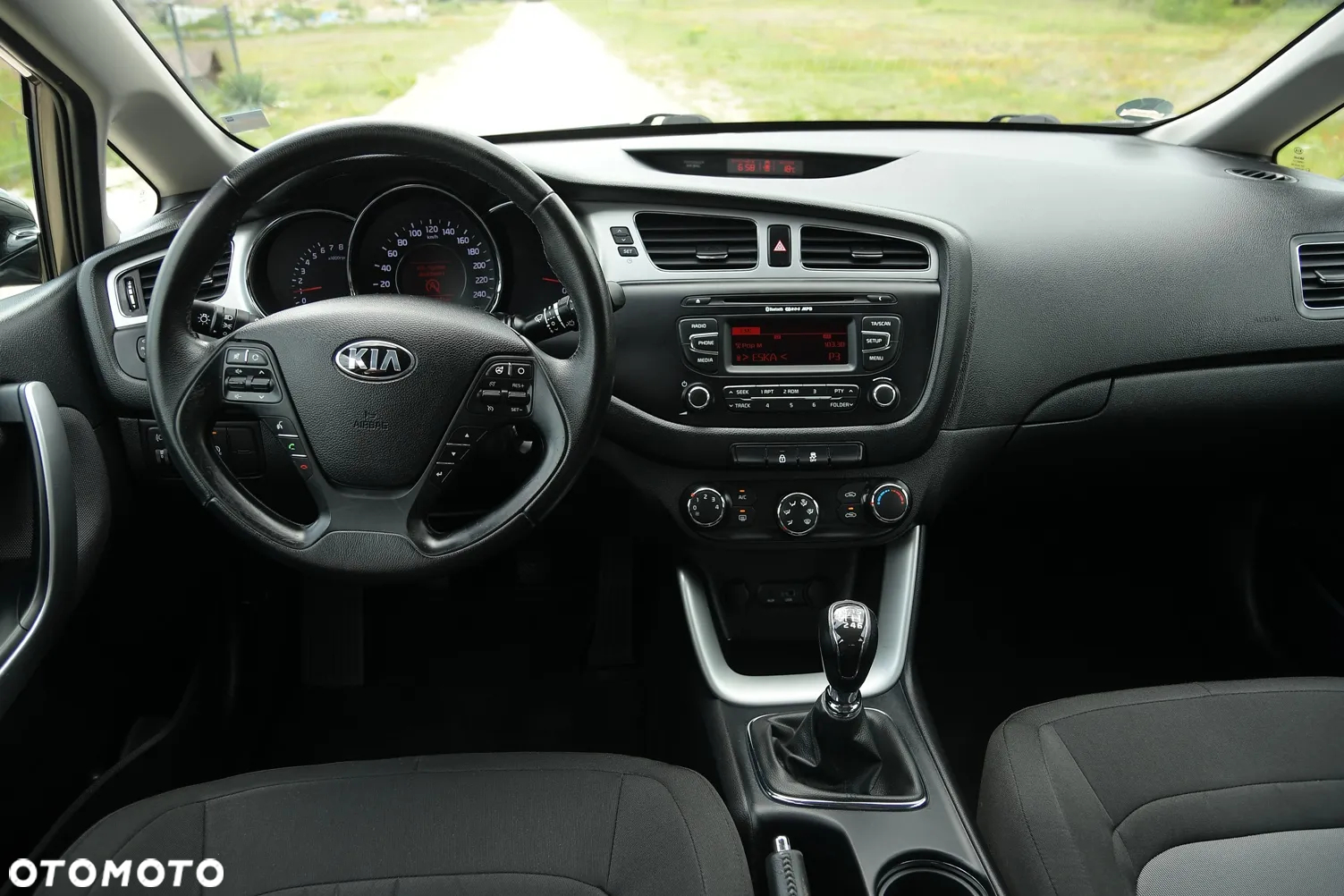 Kia Ceed 1.6 GDI Dream-Team Edition - 22