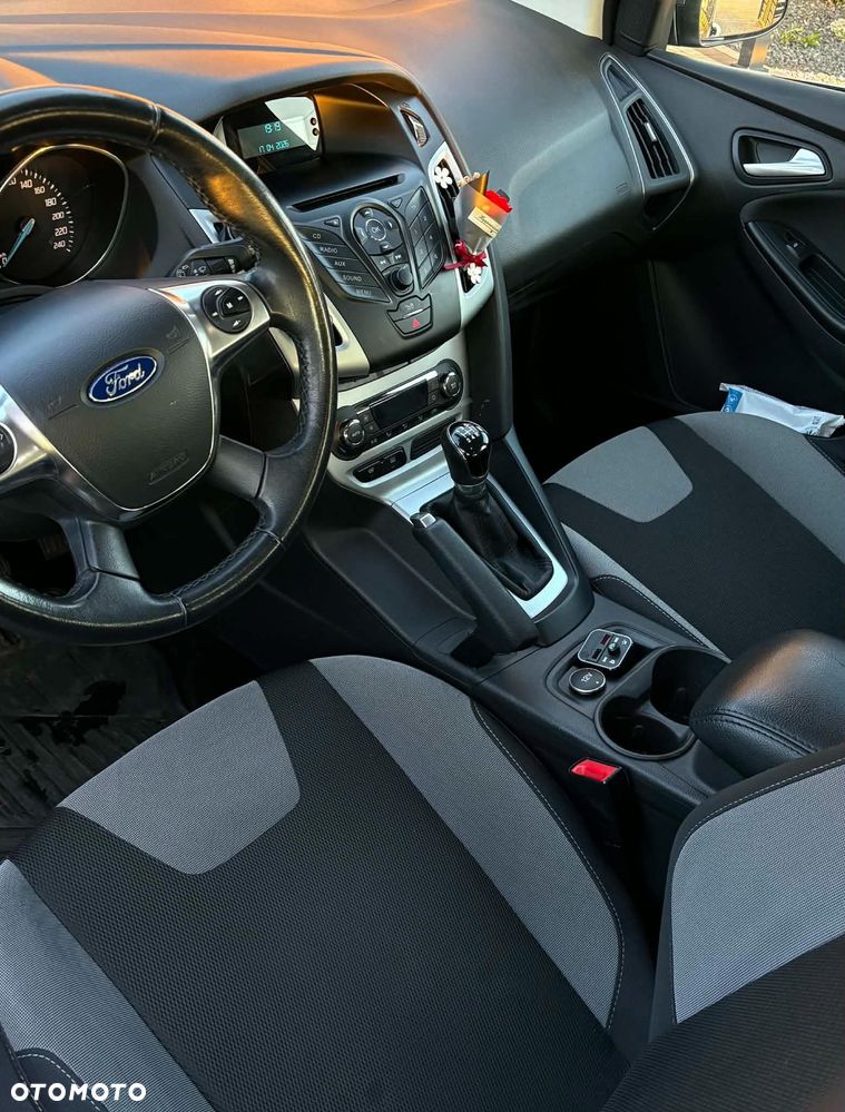 Ford Focus 1.6 Trend Sport - 8