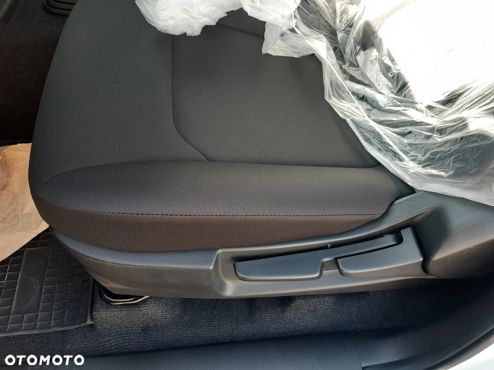 Isuzu D-Max 1.9 SC L - 28