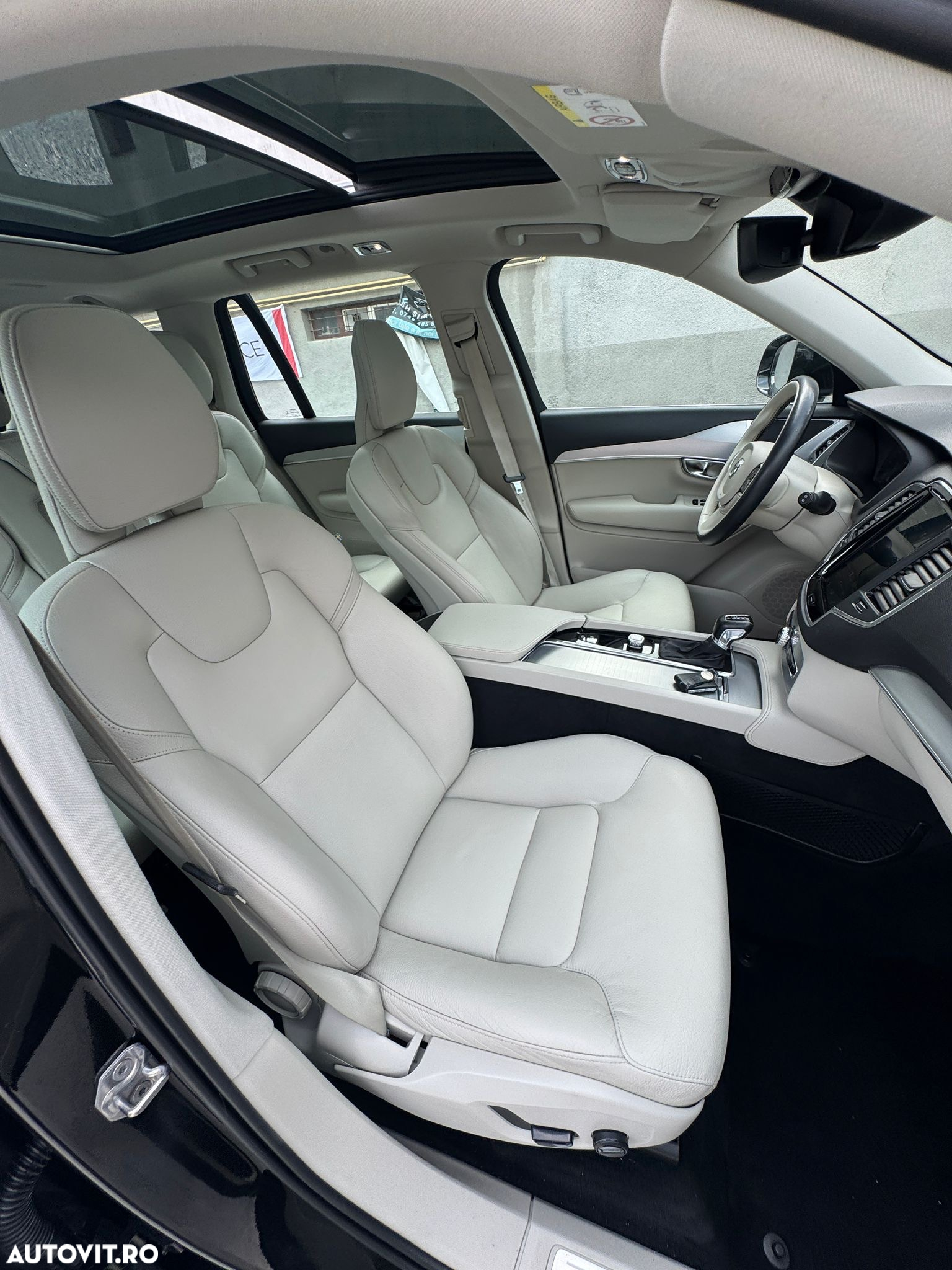 Volvo XC 90 - 12