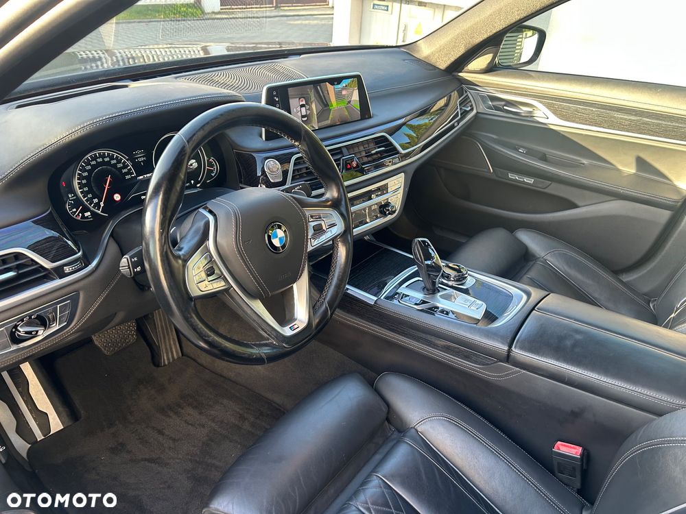 BMW Seria 7 - 16