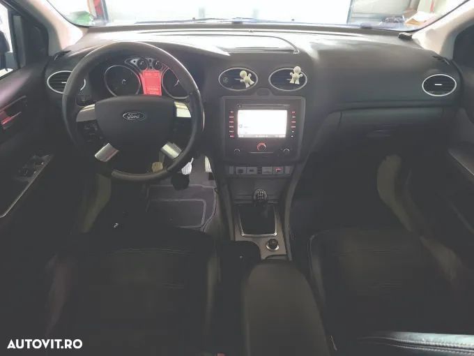 Ford Focus 1.8 TDCi Titanium - 13