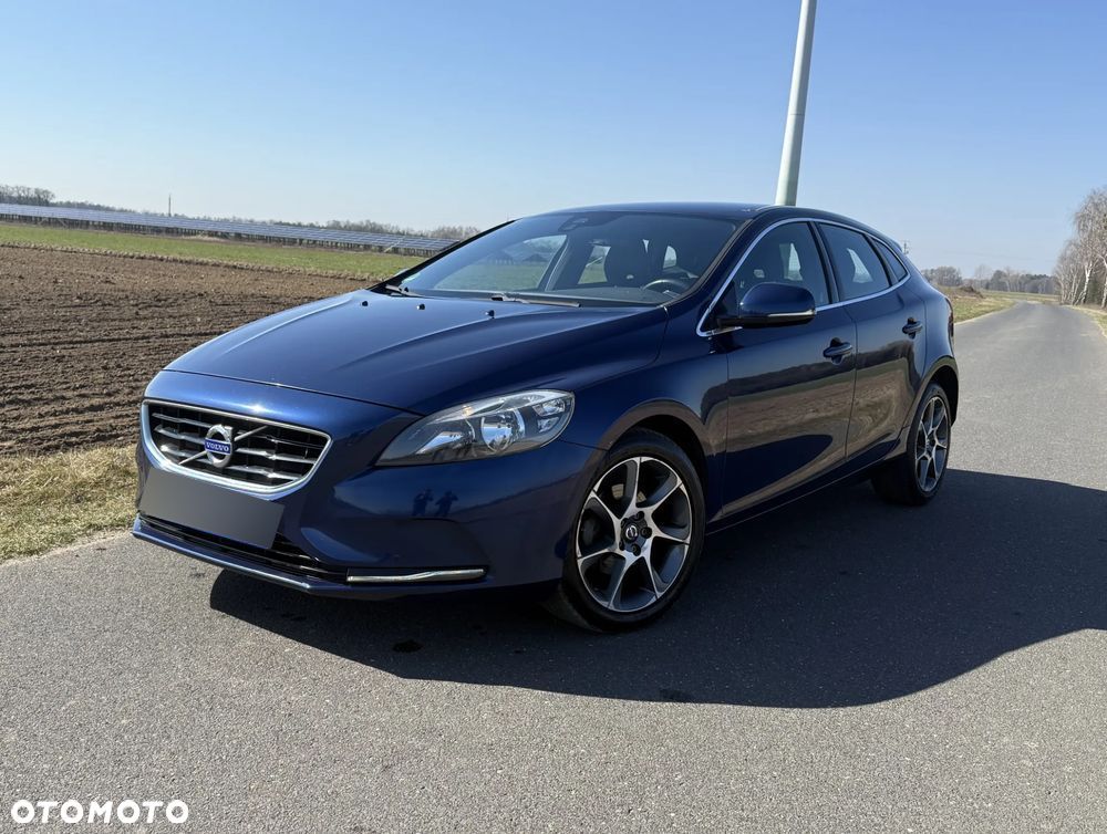 Volvo V40 D2 - 1