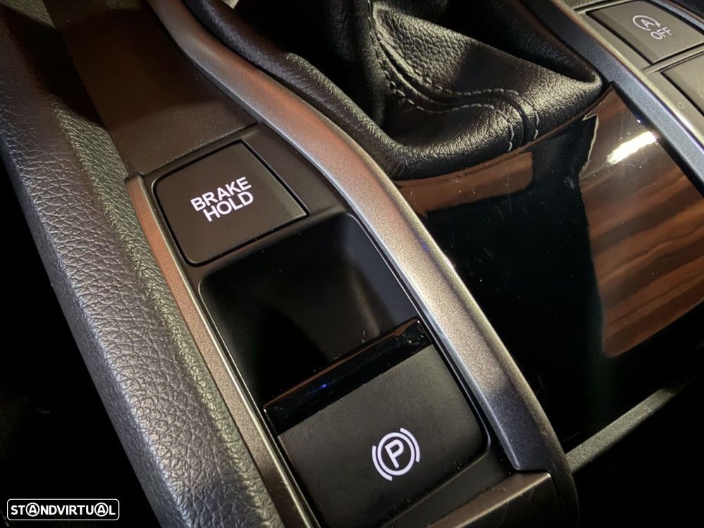 Honda Civic 1.0 i-VTEC Executive Premium - 26