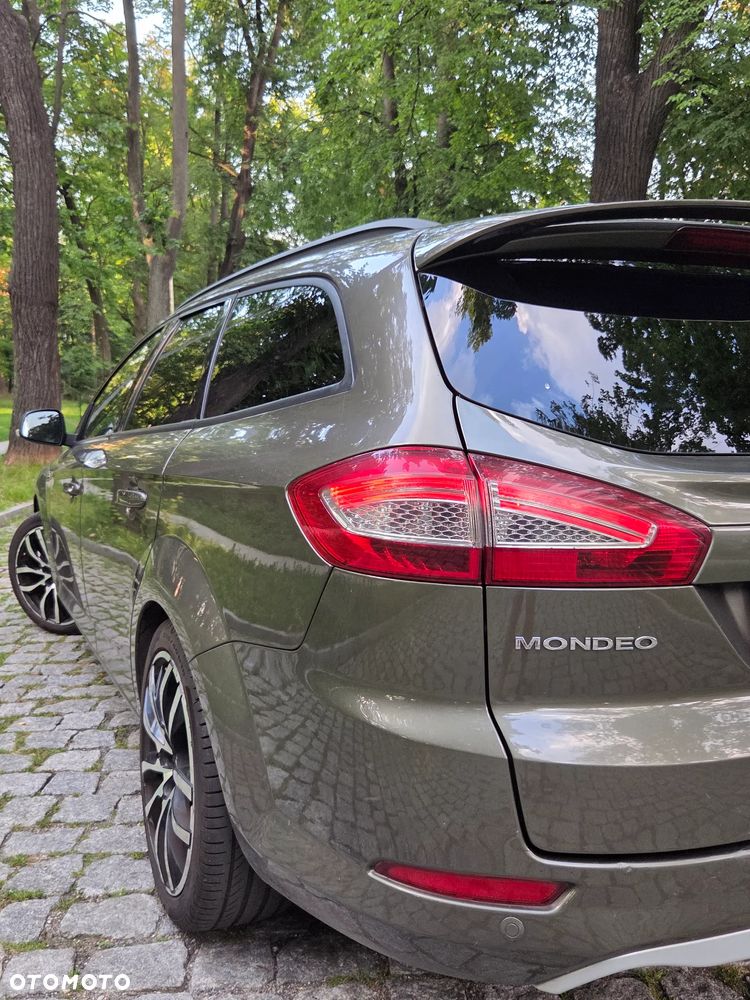 Ford Mondeo 2.0 TDCi Champions Edition - 14