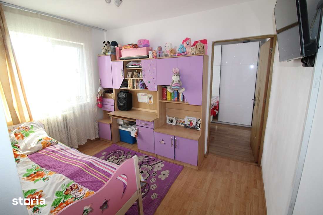 Vând apartament 4 camere în Hunedoara, M7-Trandafirilor, parter înalt - Imagine principală: 5/11