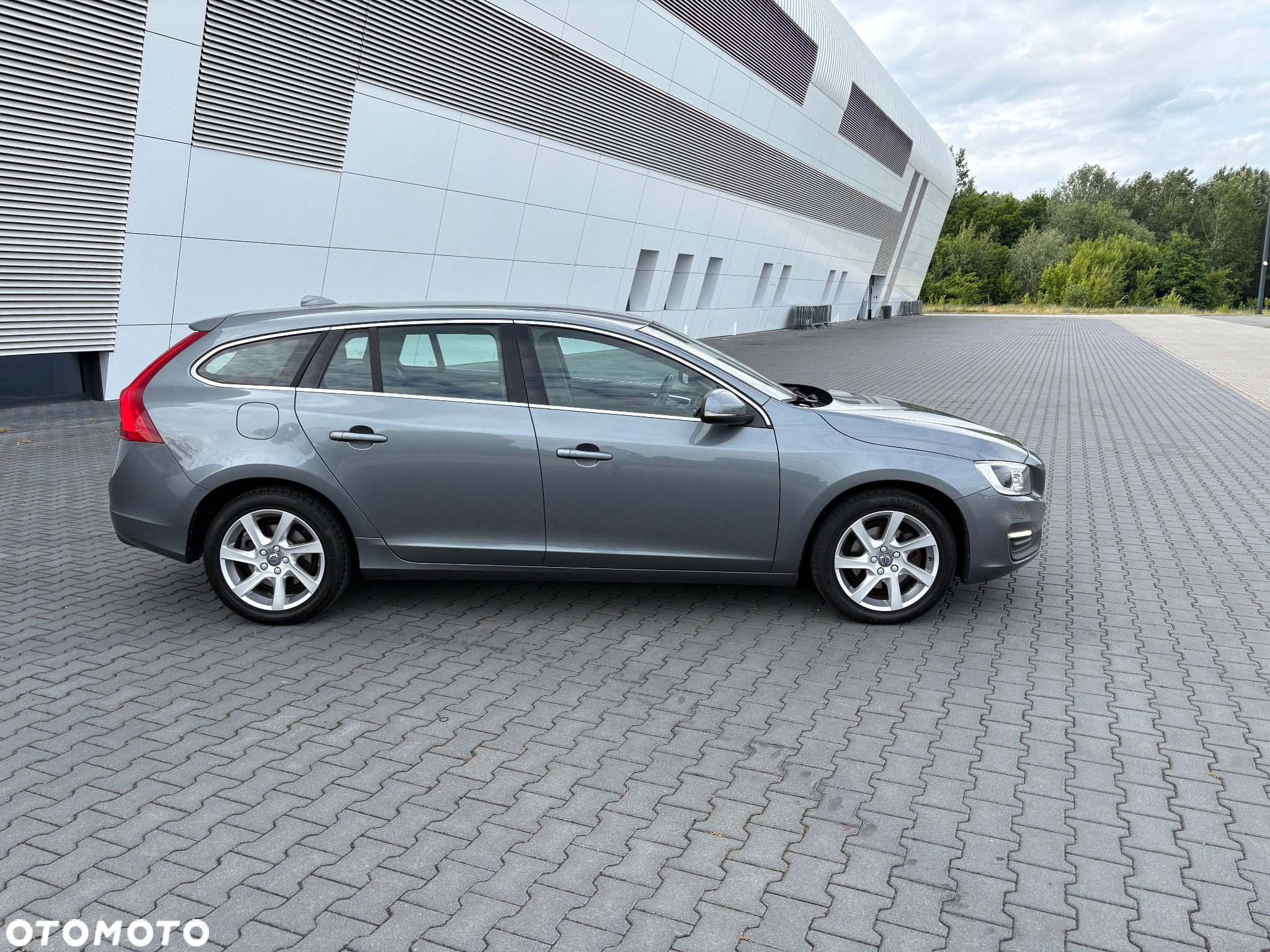 Volvo V60 D2 Momentum - 3
