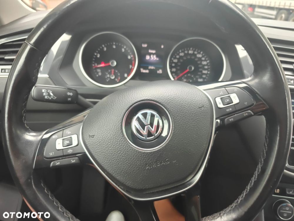 Volkswagen Tiguan 2.0 TSI 4Mot Elegance DSG - 24