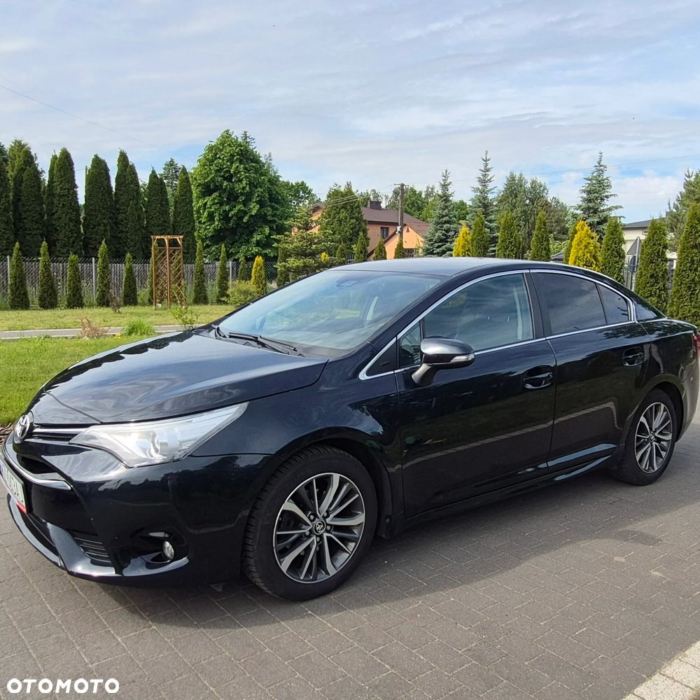 Toyota Avensis - 1